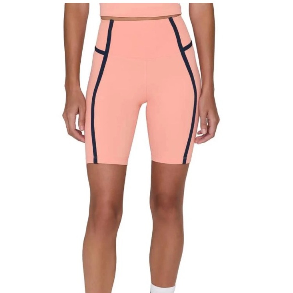 Nike One Dry Fit Women High Rise8 Peach High-Rise Bike Shorts with Black Trim